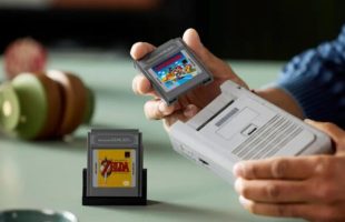 Les cartouches de Zelda et Mario en Lego // Source : Lego Les cartouches de Zelda et Mario en Lego // Source : Lego