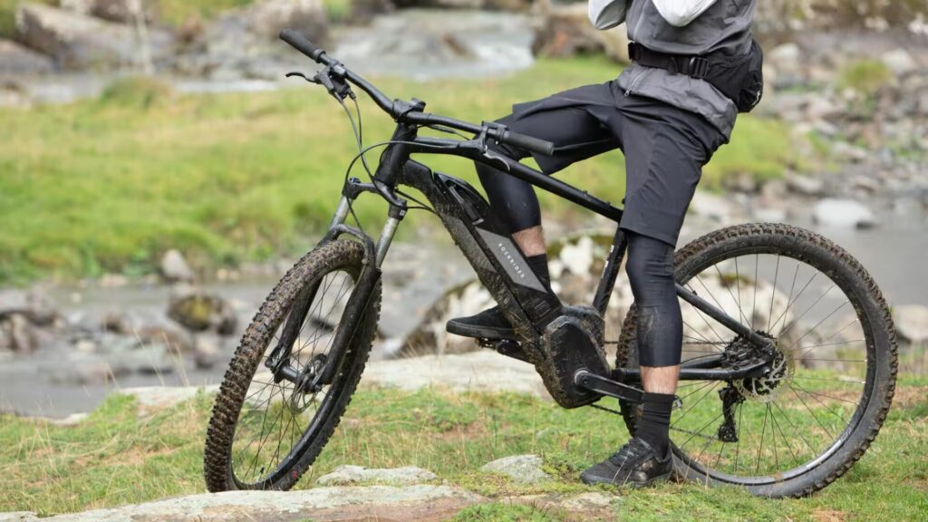 Decathlon Rockrider E-ST 500 vtt // Source : Decathlon