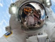 Astronaute dans l'espace, crétion Netflix  // Source : Netlix-Compte X