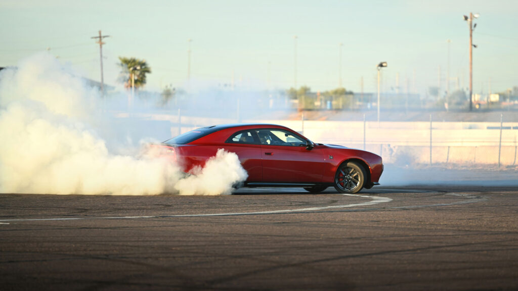 Dodge Charger Daytona EV // Source : Dodge