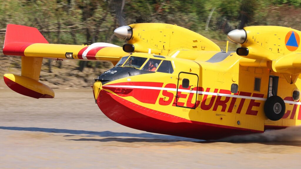 hydravion canadair hydravion canadair
