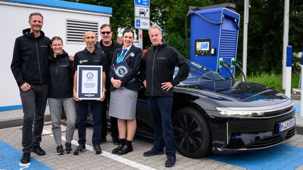 Record de 1 205 km en une charge homologué  // Source : Lucid