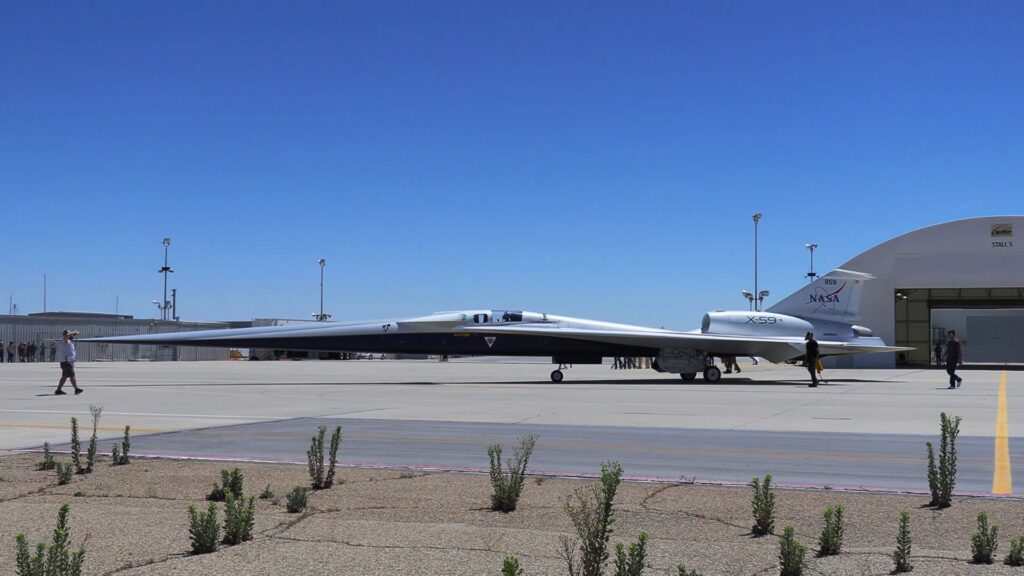 L'avion X-59 en mouvement. // Source : Capture YouTube NASA Armstrong Flight Research Center L'avion X-59 en mouvement. // Source : Capture YouTube NASA Armstrong Flight Research Center