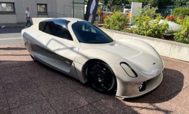 La start-up Facteur Dix a présenté son concept de voiture électrique du futur LINE // Source : Robin San Vicente pour Numerama