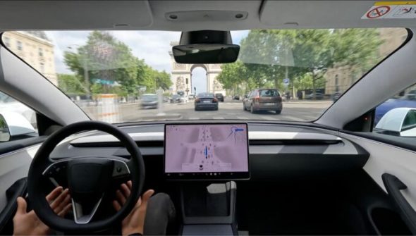 La conduite autonome FSD de Tesla testé à Paris // Source : Tesla
