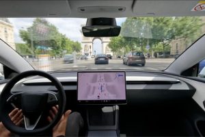 La conduite autonome FSD de Tesla testé à Paris // Source : Tesla La conduite autonome FSD de Tesla testé à Paris // Source : Tesla