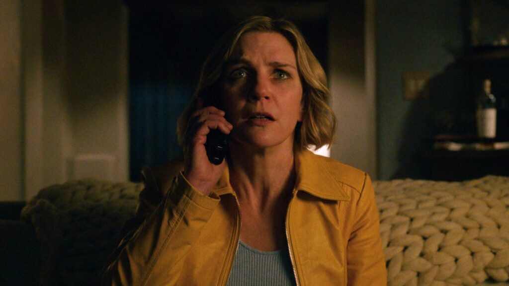 Rhea Seehorn dans Pluribus // Source : Apple TV+
