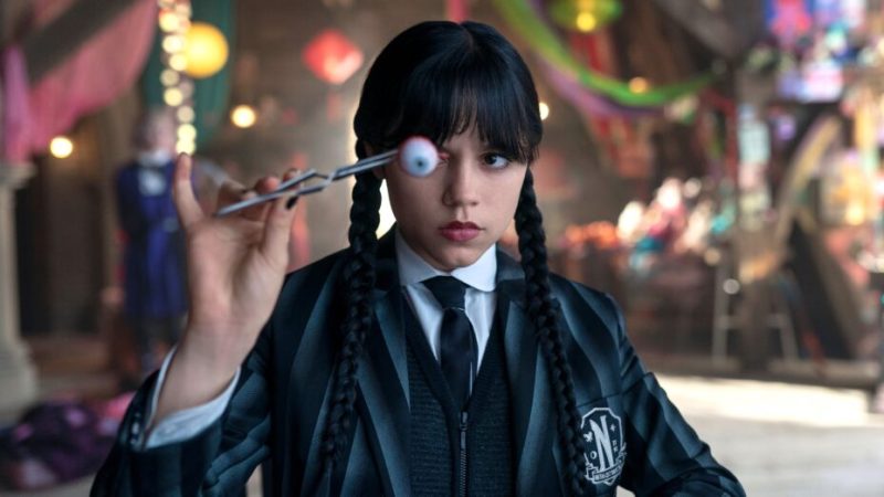 Mercredi saison 2 : ces 10 ados bizarres de séries qui sont devenus des icônes