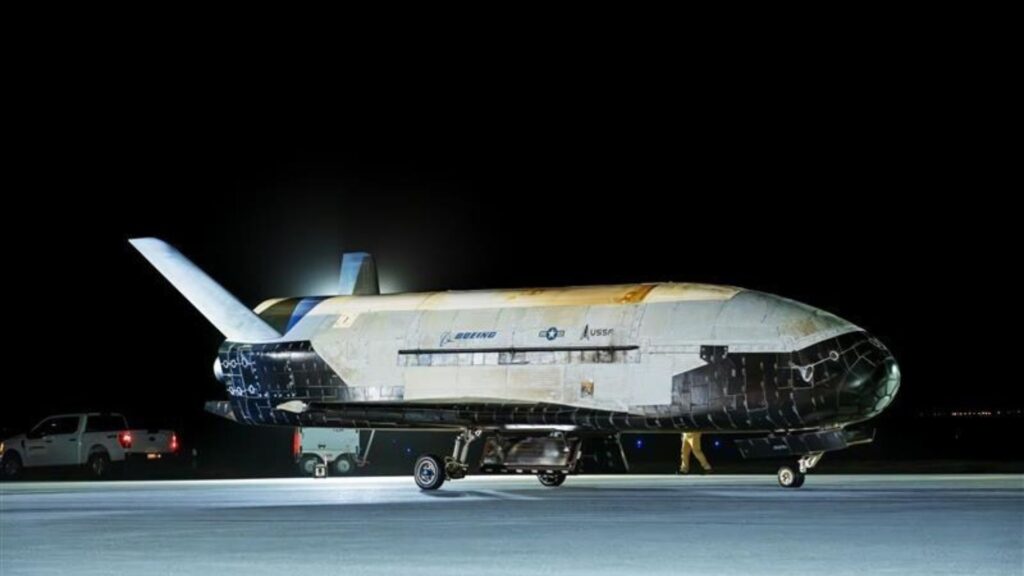 Retour sur Terre après le 7e vol en mars 2025. // Source : U.S. Space Force (image recadrée)