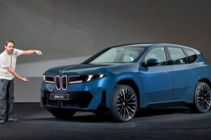 On vous fait découvrir le nouveau BMW iX3 // Source : Fabian Kirchbauer pour Numerama