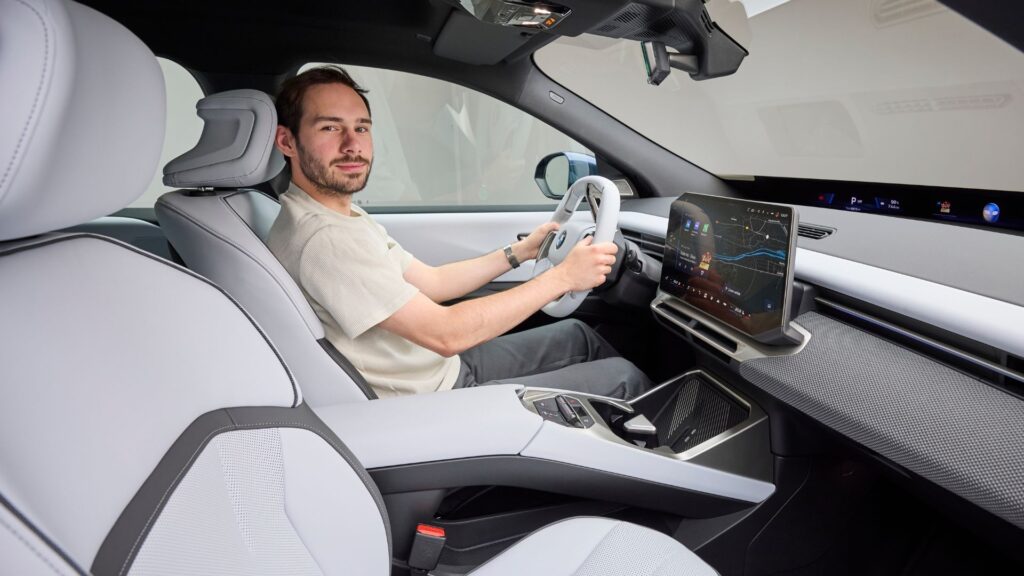 On vous fait découvrir le nouveau BMW iX3 // Source : Fabian Kirchbauer pour Numerama On vous fait découvrir le nouveau BMW iX3 // Source : Fabian Kirchbauer pour Numerama