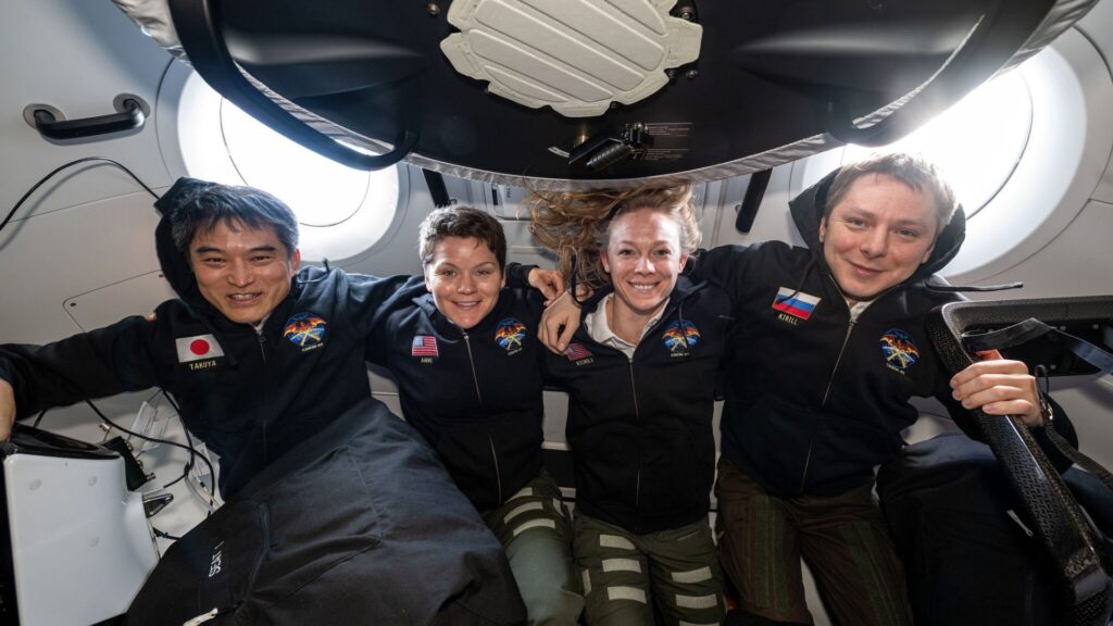 Portrait de l'équipage de Crew-10. // Source : Flickr/CC/Nasa Johnson (photo recadrée) Portrait de l'équipage de Crew-10. // Source : Flickr/CC/Nasa Johnson (photo recadrée)