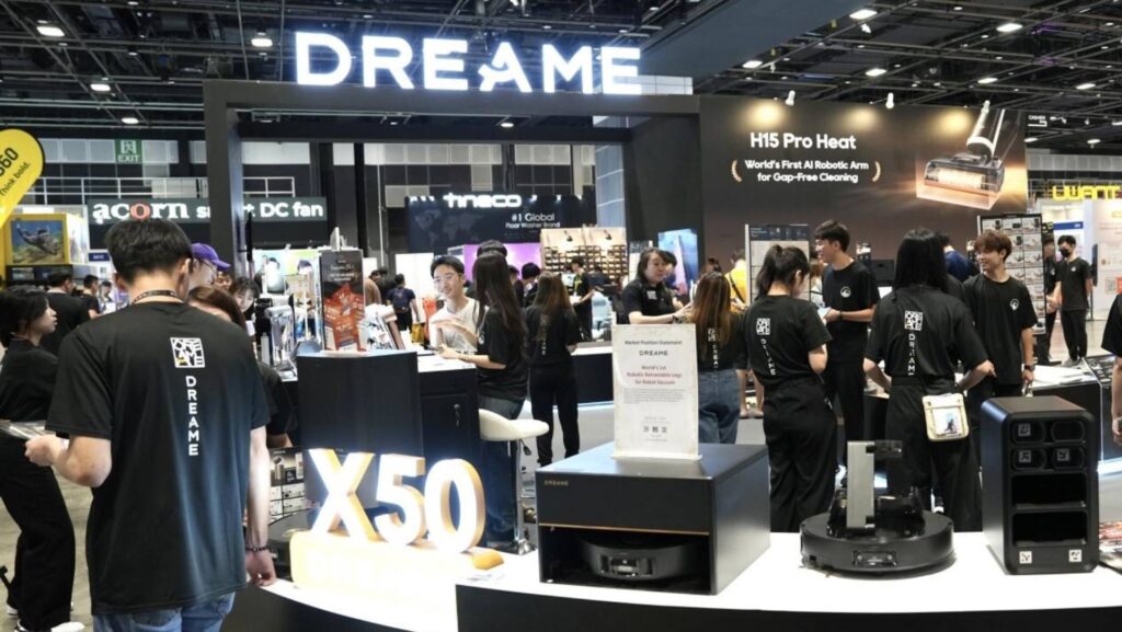 Dreame technology exposant ses produits // Source : Dreame Technology