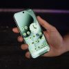 L'écran du Pixel 10 Pro est de très bonne qualité, mais ses bordures pourraient être un peu plus fines.