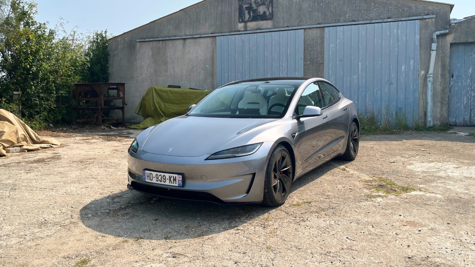 La Tesla Model 3 franchit un nouveau record dâ€™autonomie en France