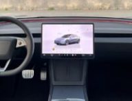 Tesla songerait à intégrer Apple CarPlay dans ses voitures électriques. // Source : Robin San Vicente pour Numerama