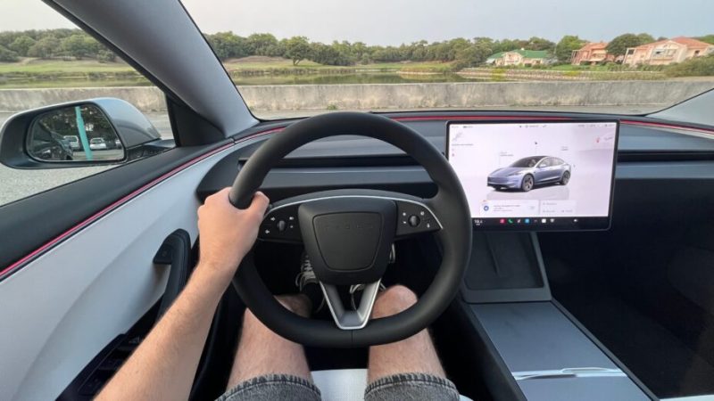 La Tesla Model 3 va bientôt être débarrassée de ses deux plus gros défauts