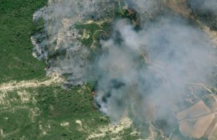 Incendie dans l'Aude. // Source : Via X @AirbusSpace