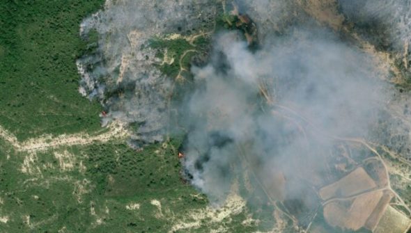Incendie dans l'Aude. // Source : Via X @AirbusSpace