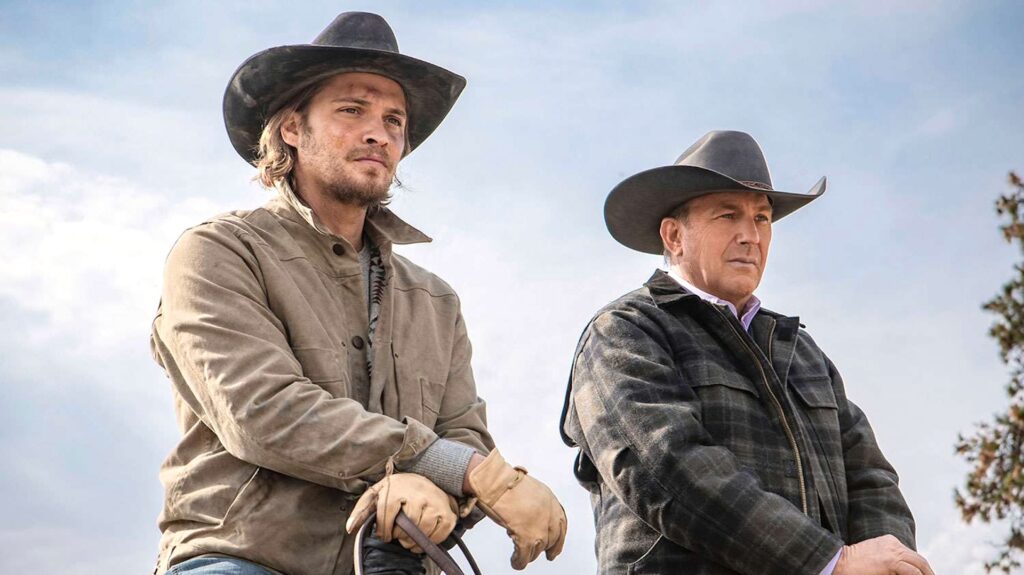 Kayce et John Dutton dans Yellowstone // Source : Paramount+ Kayce et John Dutton dans Yellowstone // Source : Paramount+