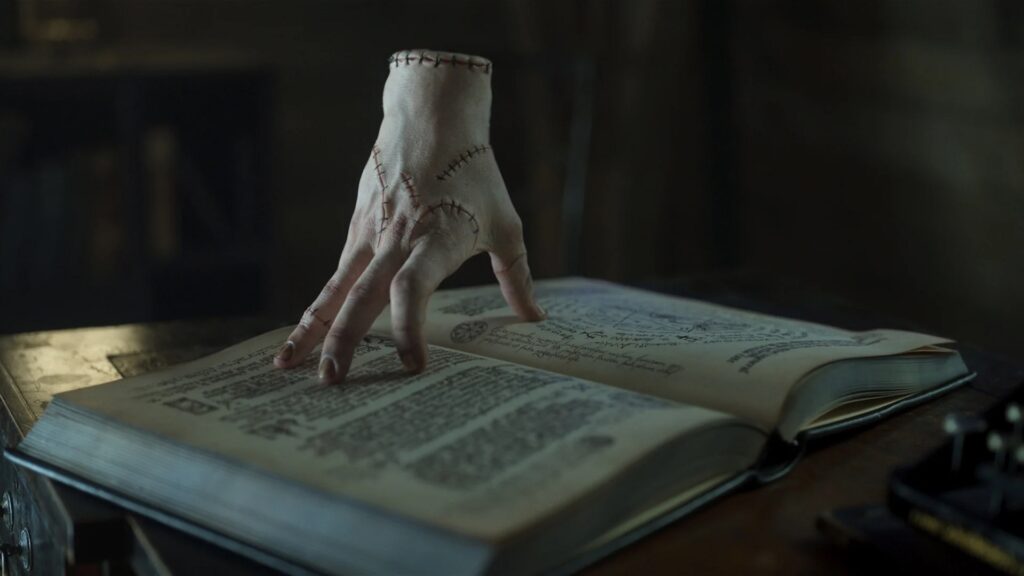 La Chose dans Mercredi // Source : Netflix