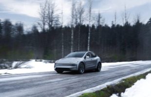 Tesla Model Y  // Source : Tesla