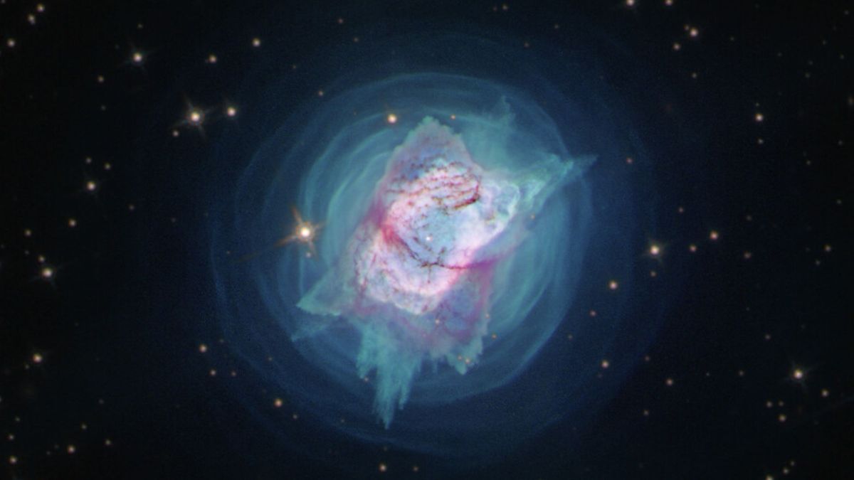 NGC 7027. // Source : NASA, ESA and J. Kastner (RIT)
