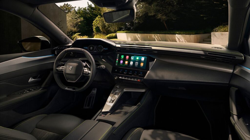 La nouvelle Peugeot E-308 restylée // Source : Peugeot La nouvelle Peugeot E-308 restylée // Source : Peugeot