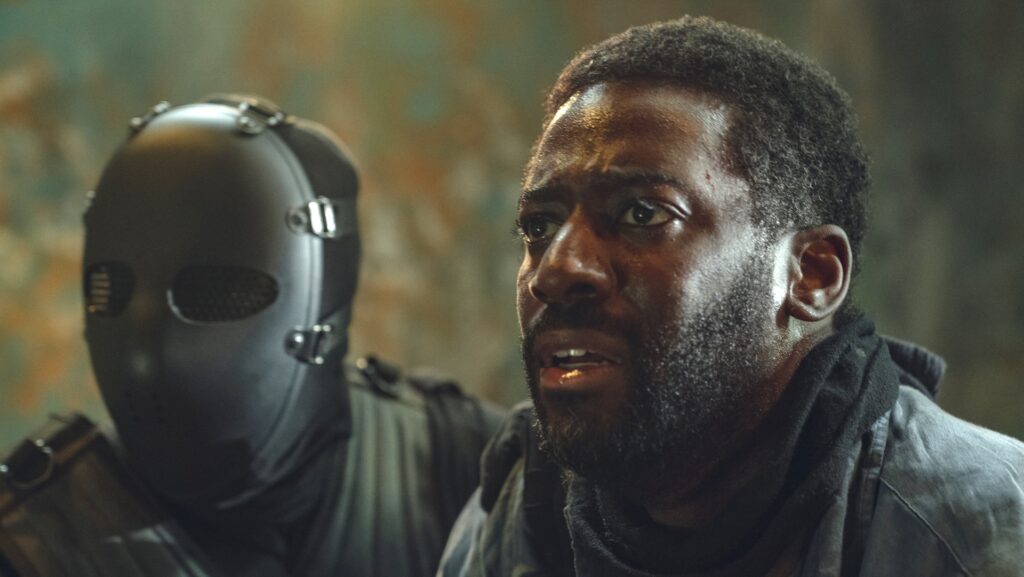 Ashley Thomas dans Hostage // Source : Ollie Upton/Netflix Ashley Thomas dans Hostage // Source : Ollie Upton/Netflix
