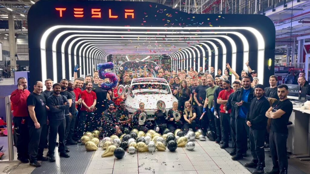 Tesla f&ecirc;te les 500 000 v&eacute;hicules produits &agrave; Berlin // Source : Tesla
