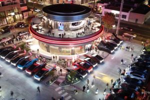 Tesla Diner à Hollywood // Source : Elon Musk sur X 