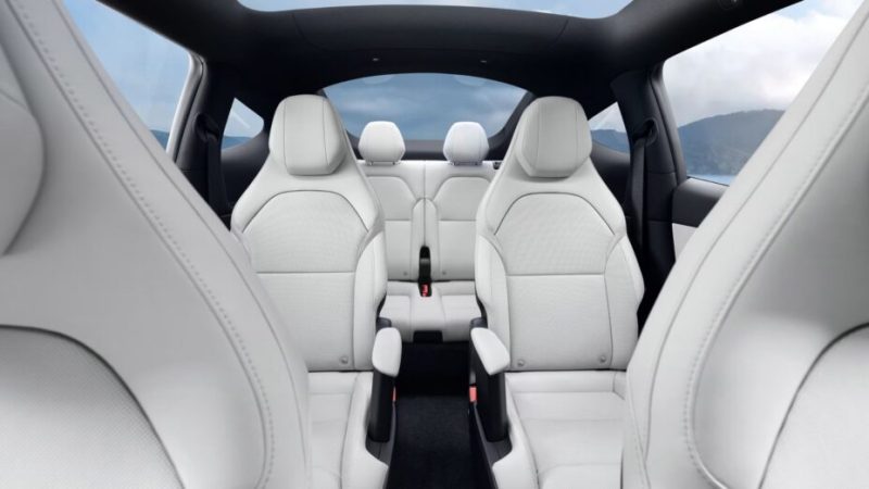 Les premiers avis sur le Tesla Model Y à 6 places dénoncent un faux problème