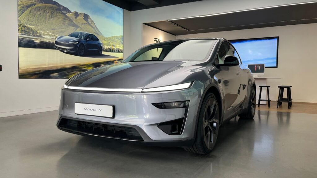 On découvre le nouveau Tesla Model Y Performance // Source : Robin San Vicente pour Numerama On découvre le nouveau Tesla Model Y Performance // Source : Robin San Vicente pour Numerama