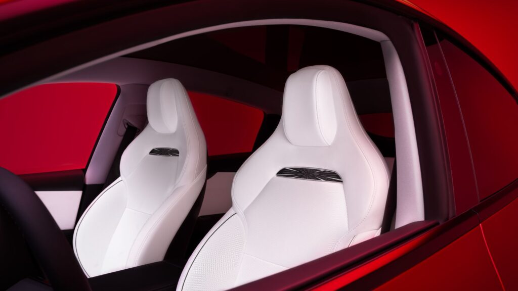 Le nouveau Tesla Model Y Performance (2025) // Source : Tesla Le nouveau Tesla Model Y Performance (2025) // Source : Tesla