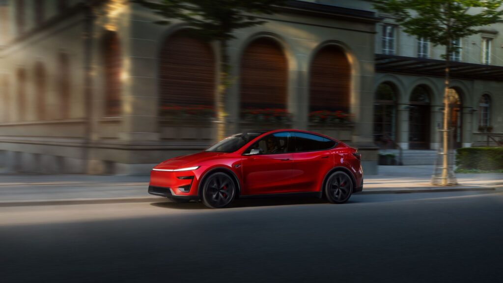 Le nouveau Tesla Model Y Performance (2025) // Source : Tesla Le nouveau Tesla Model Y Performance (2025) // Source : Tesla