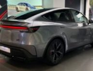 On découvre le nouveau Tesla Model Y Performance // Source : Robin San Vicente pour Numerama