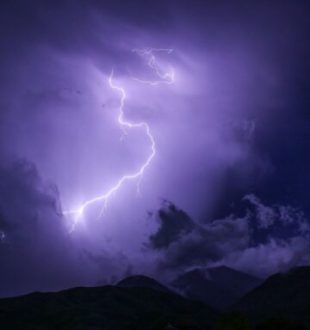 Orage avec un éclair // Source : Pixabay