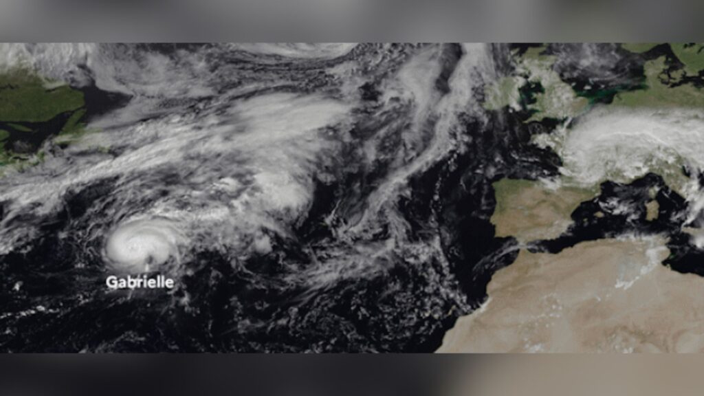 L'ouragan Gabrielle se dirigeant vers les Açores // Source : Météo France