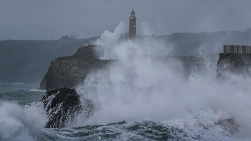 Vagues scélérates : la science perce enfin le mystère de ces murs d’eau terrifiants