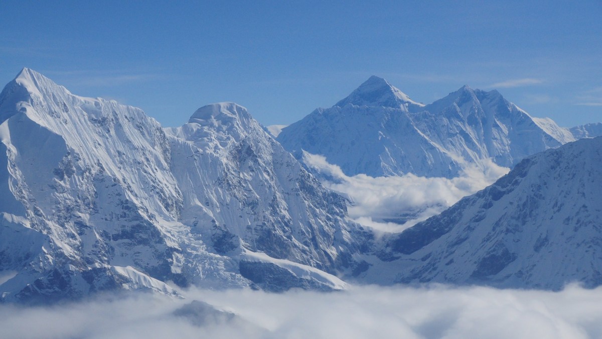 montagne himalaya neige