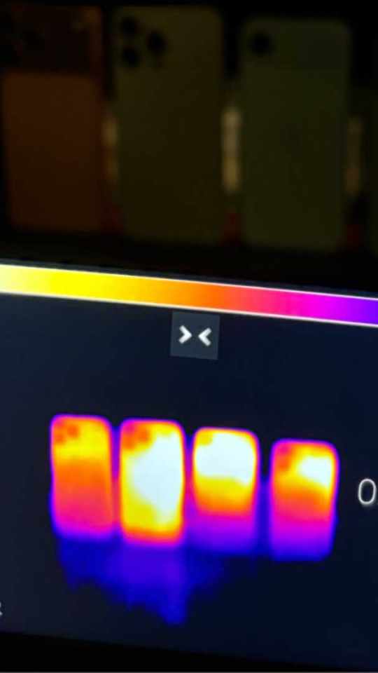 La caméra thermique sur les iPhone 17 et iPhone AIr. // Source : Numerama