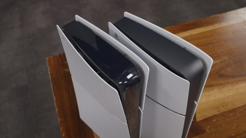 Nouvelle PS5 Slim // Source : Capture YouTube Nouvelle PS5 Slim // Source : Capture YouTube