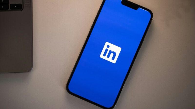 Comment refuser le partage de ses données à LinkedIn pour entraîner des IA
