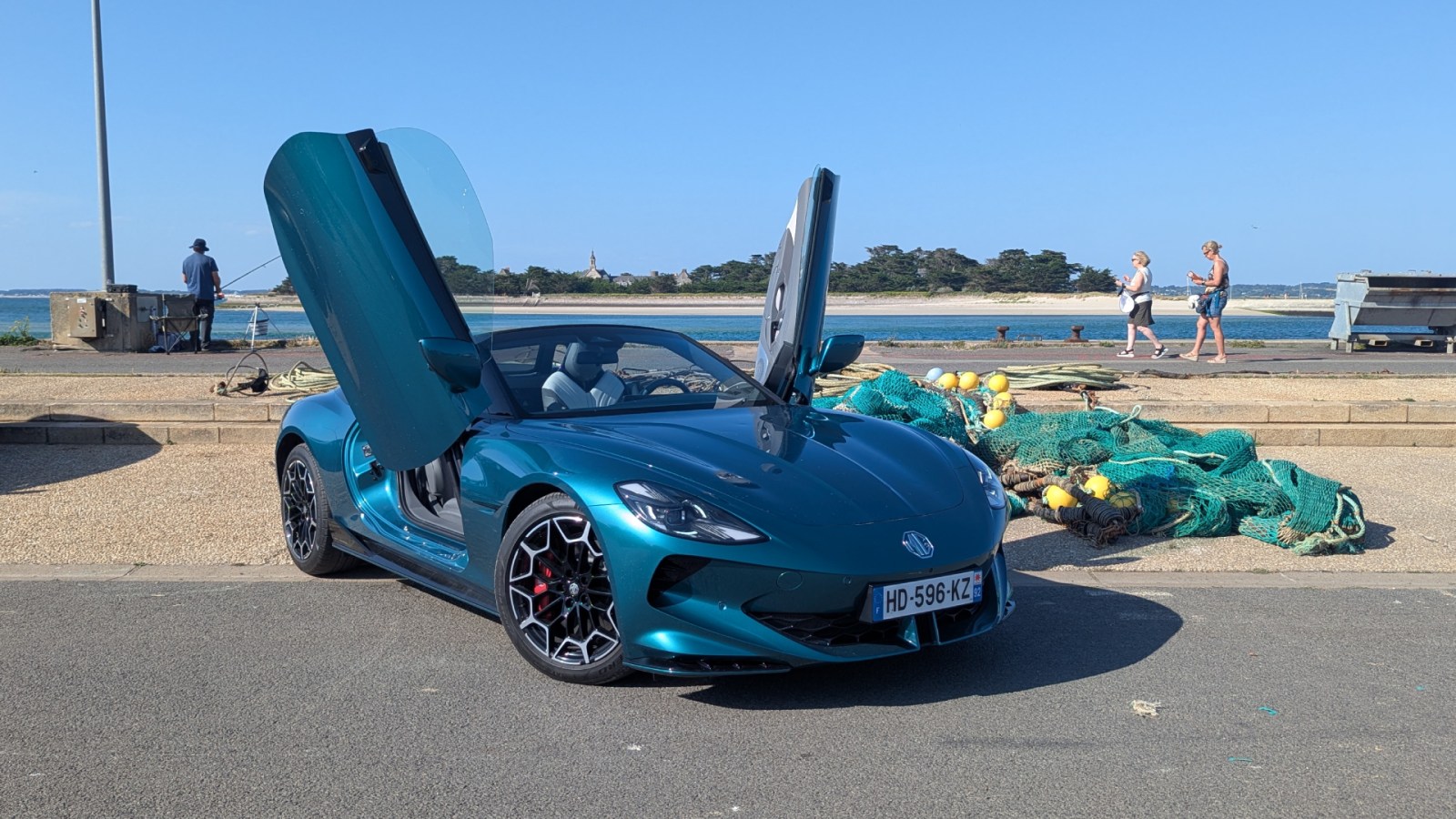 1 000 km au volant du MG Cyberster, un cabriolet Ã©lectrique injustement sous-cotÃ©