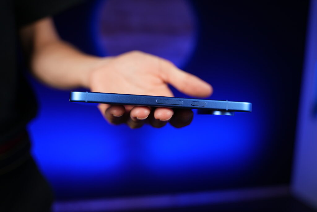 Le Google Pixel 10 // Source : Alfred Tertrais pour Numerama