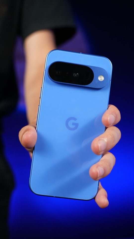 Le Google Pixel 10 // Source : Alfred Tertrais pour Numerama