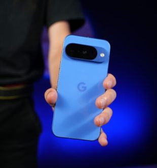 Le Google Pixel 10 // Source : Alfred Tertrais pour Numerama