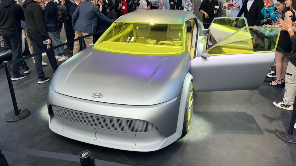Le Concept Three de Hyundai fait sa première au salon de Munich // Source : Robin San Vicente pour Numerama