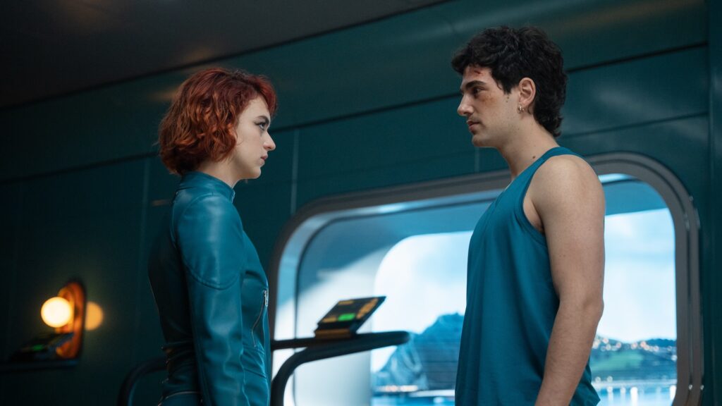 ATOMIC MONKEYS. Alicia Falcó as Asia, Pau Simon as Max in episode 06 of ATOMIC MONKEYS. Cr. Carla Oset/NETFLIX © 2024