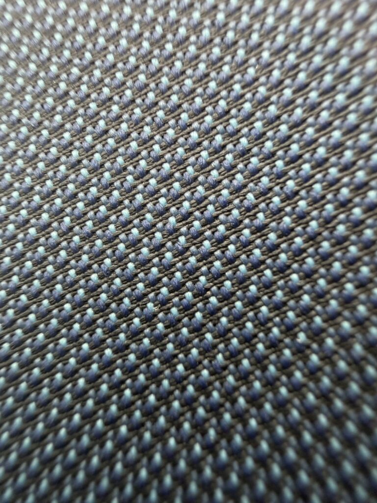 La coque TechWoven bleue de près